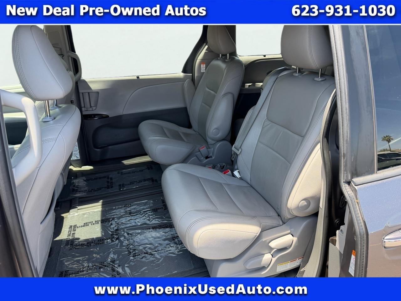 Toyota Sienna XLE FWD 8-Passenger V6 2015