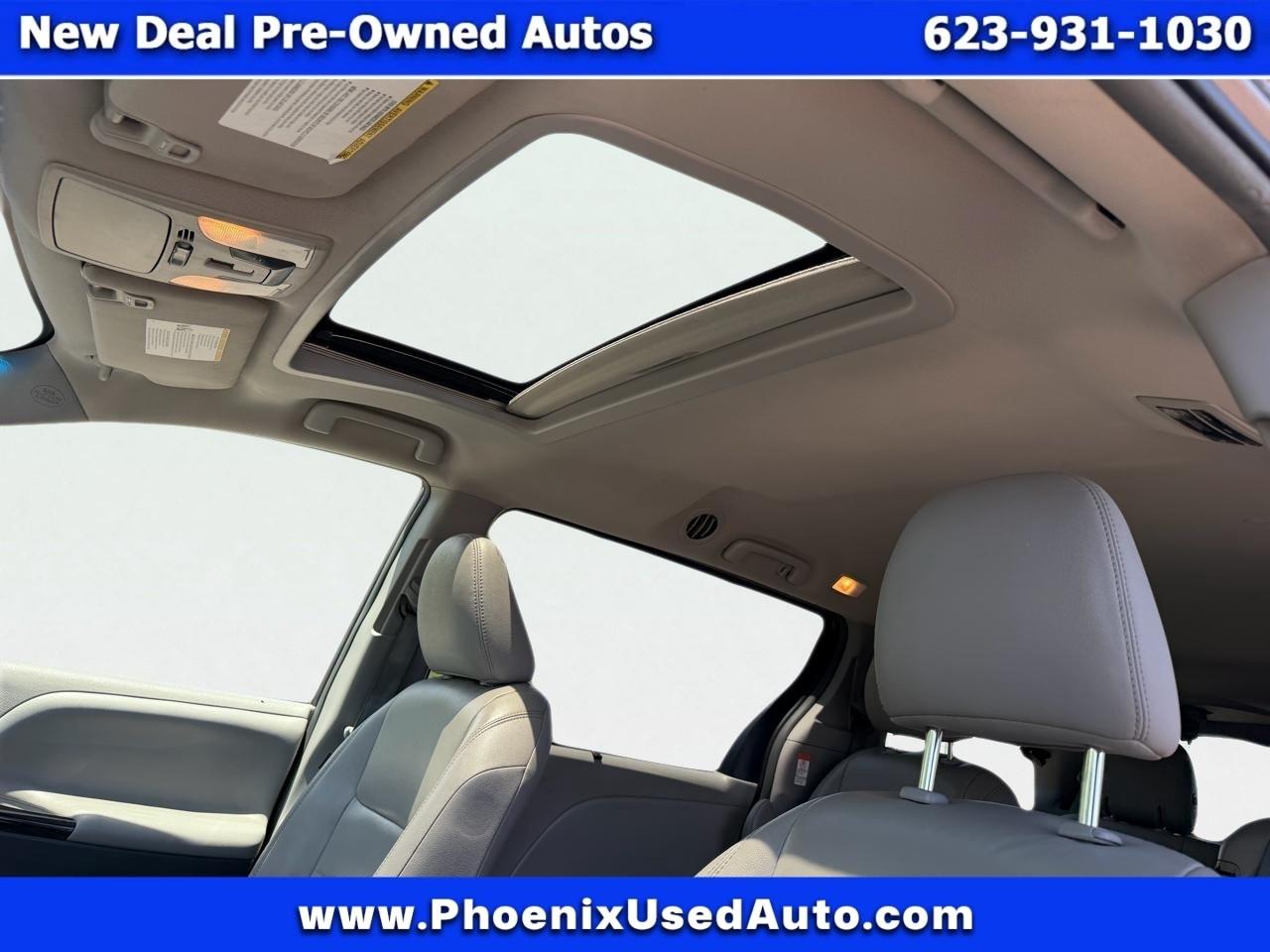 Toyota Sienna XLE FWD 8-Passenger V6 2015