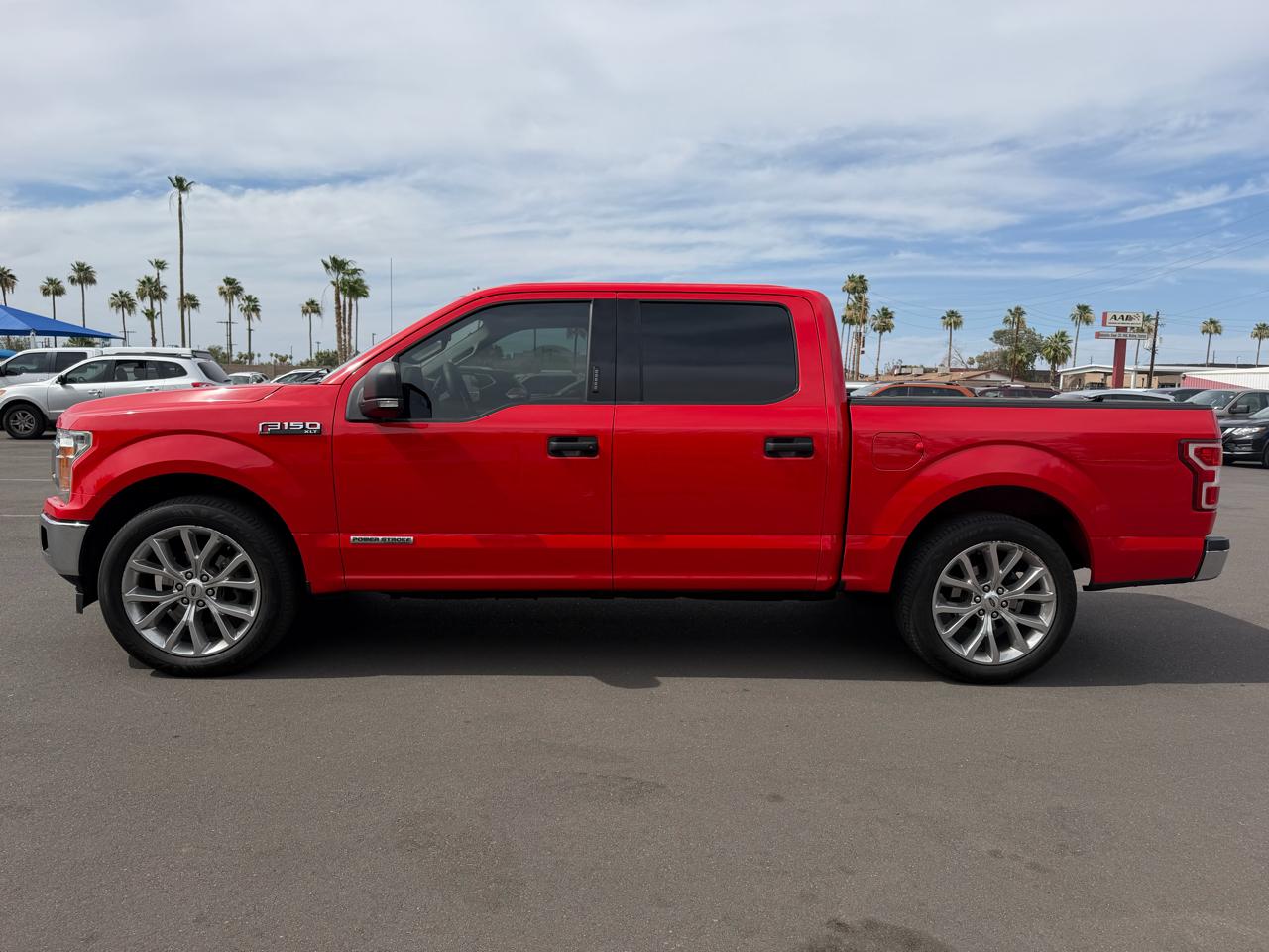 Ford F-150 2WD SuperCrew 139" XL 2019