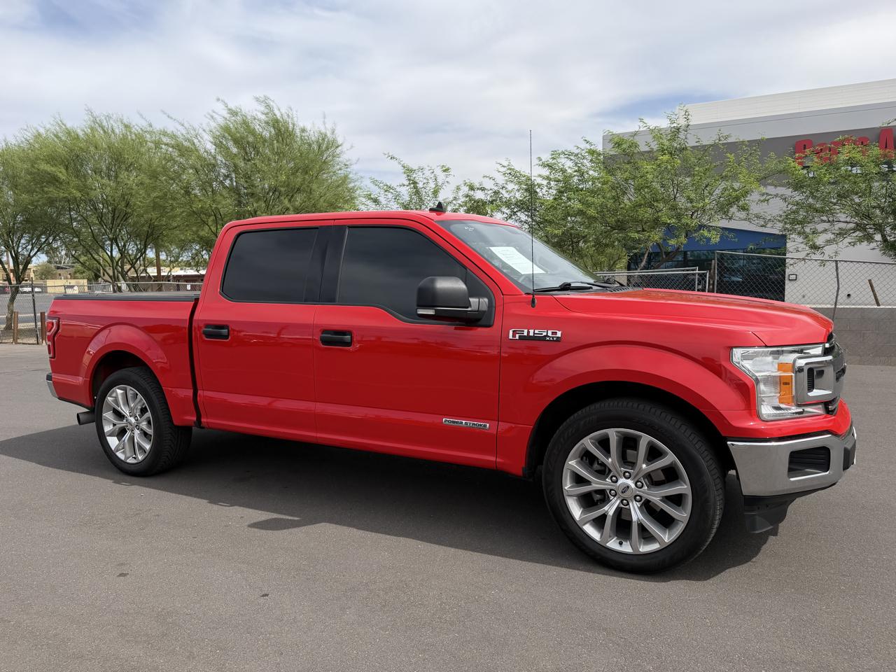Ford F-150 2WD SuperCrew 139" XL 2019