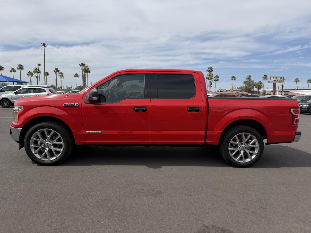 Ford F-150 2WD SuperCrew 139" XL 2019
