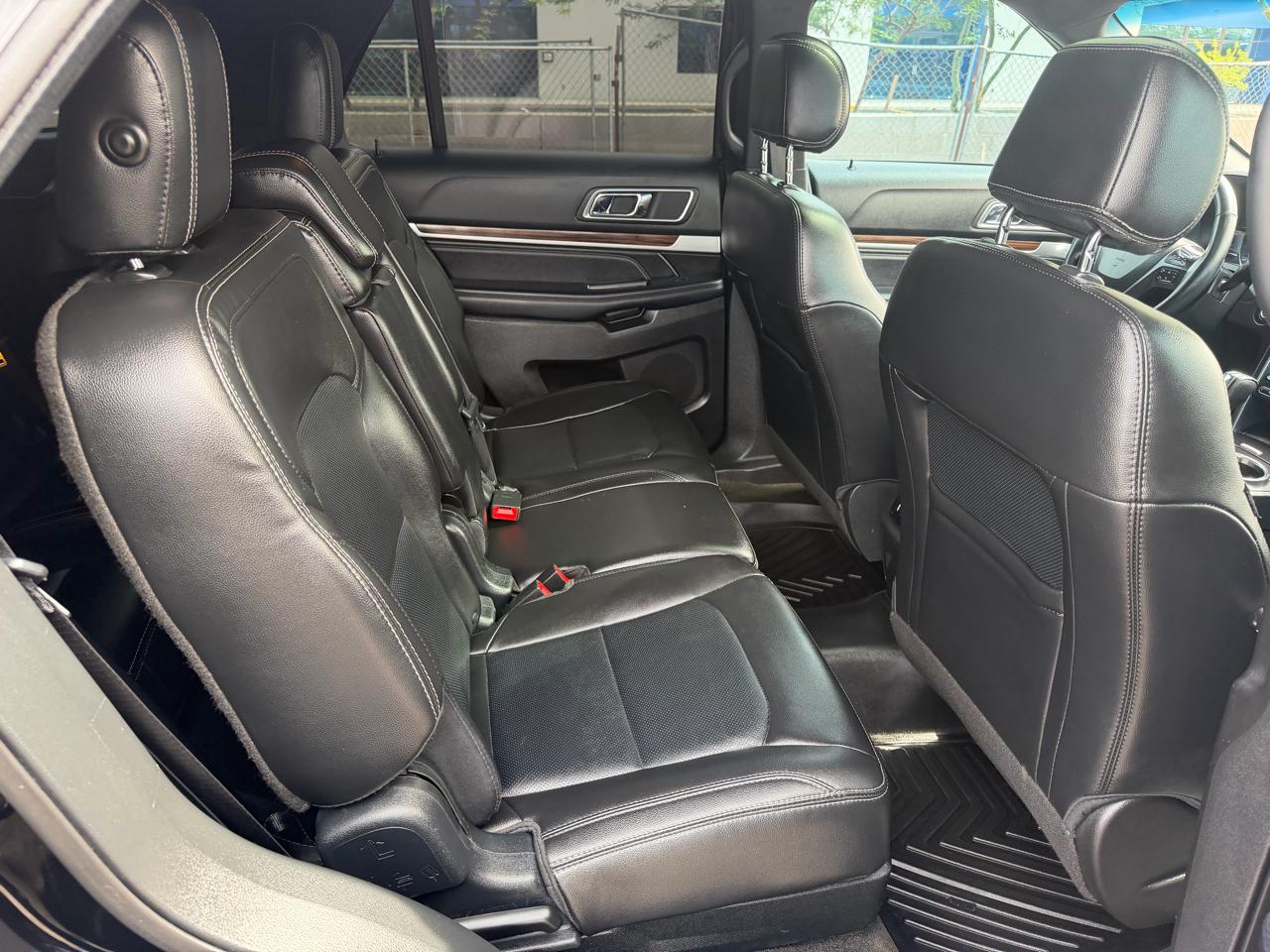Ford Explorer Limited 4WD 2017