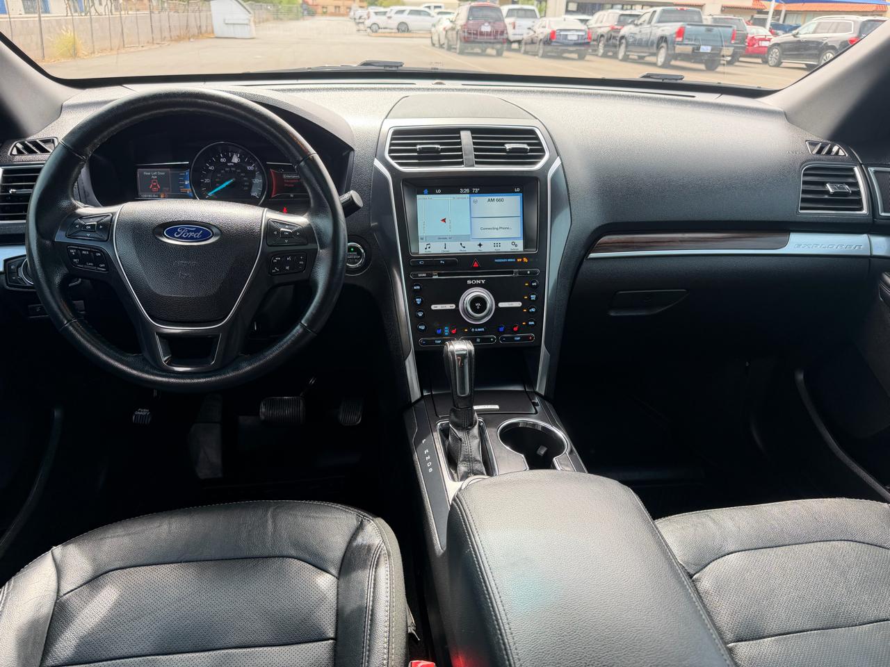 Ford Explorer Limited 4WD 2017