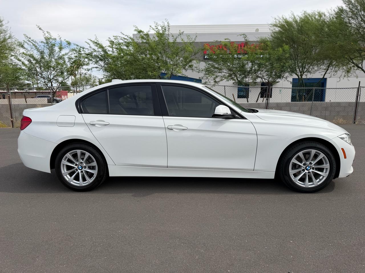 BMW 3-Series 320i xDrive Sedan 2018