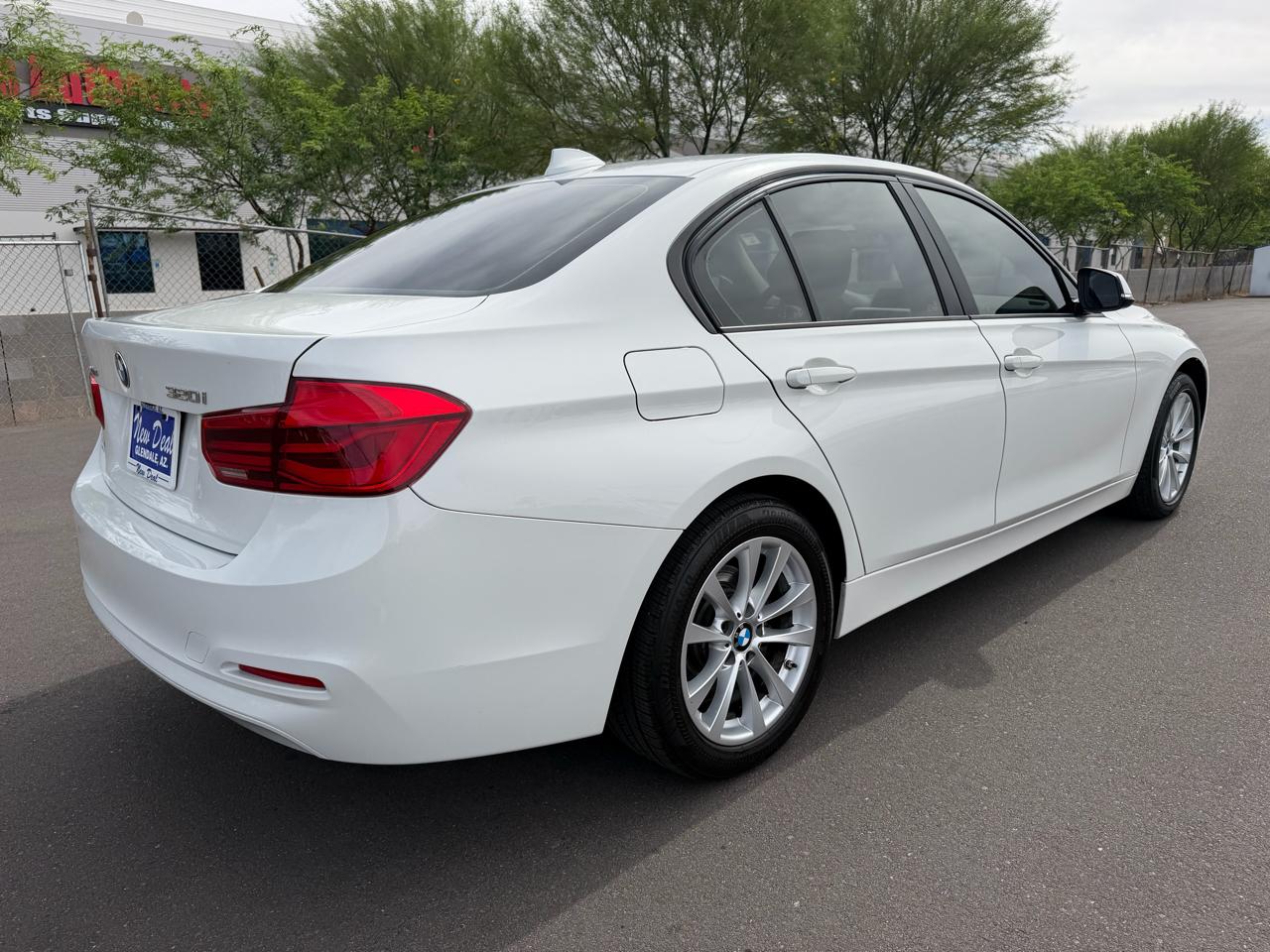 BMW 3-Series 320i xDrive Sedan 2018