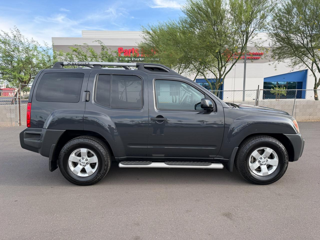 Nissan Xterra X 2WD 2010