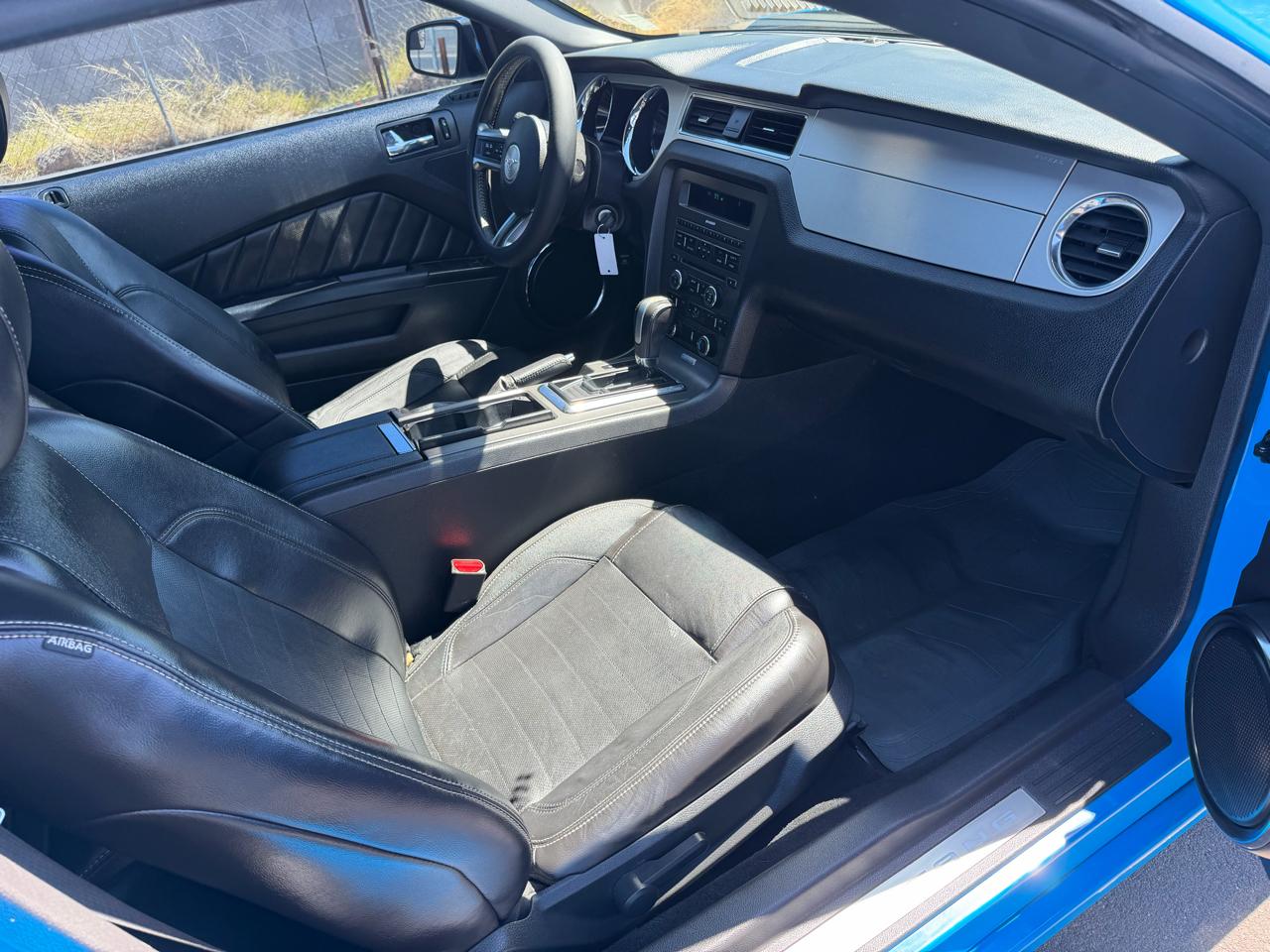 Ford Mustang V6 Coupe 2014