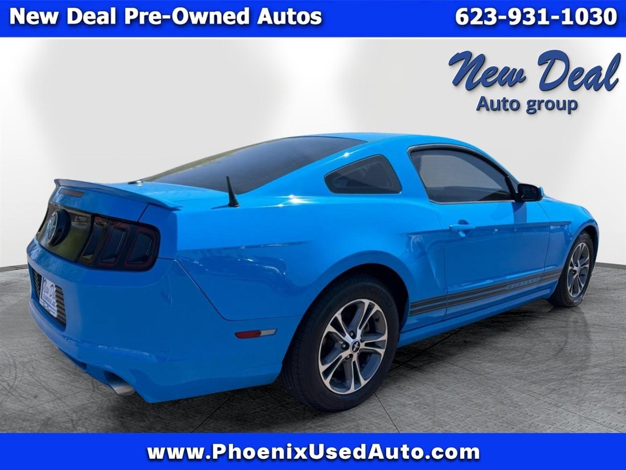 Ford Mustang V6 Coupe 2014