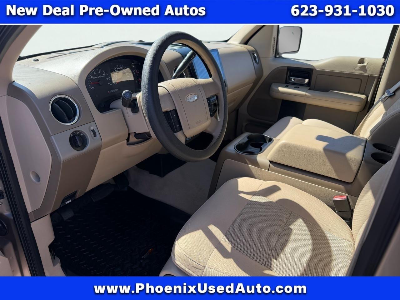 Ford F-150 2WD Reg Cab 126" STX 2005