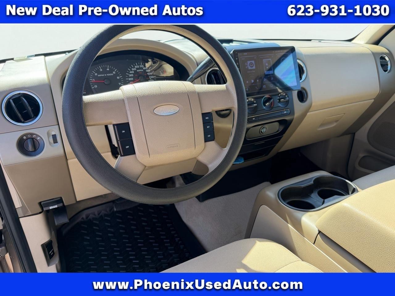 Ford F-150 2WD Reg Cab 126" STX 2005