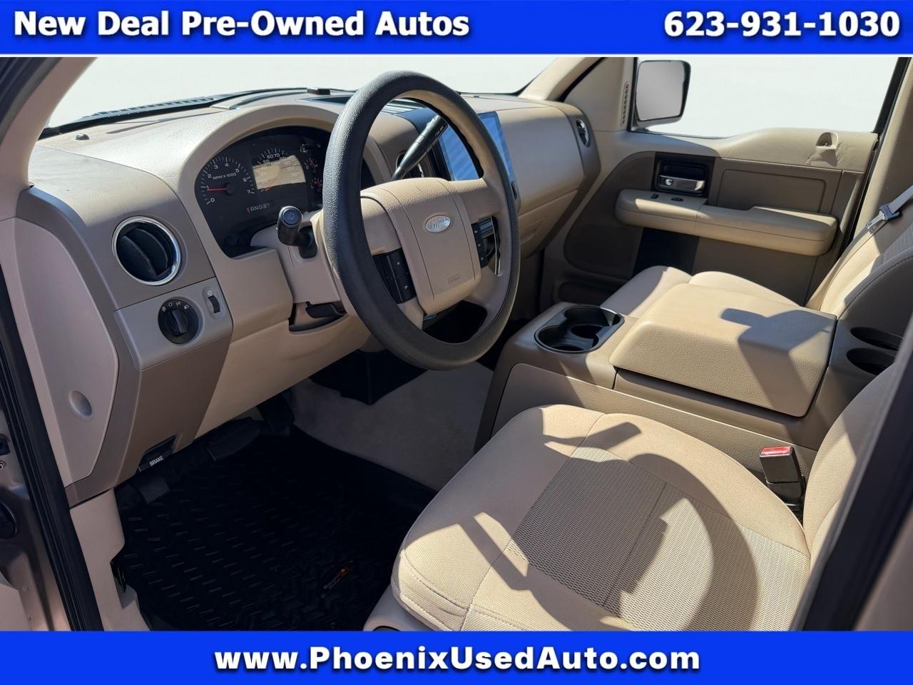 Ford F-150 2WD Reg Cab 126" STX 2005