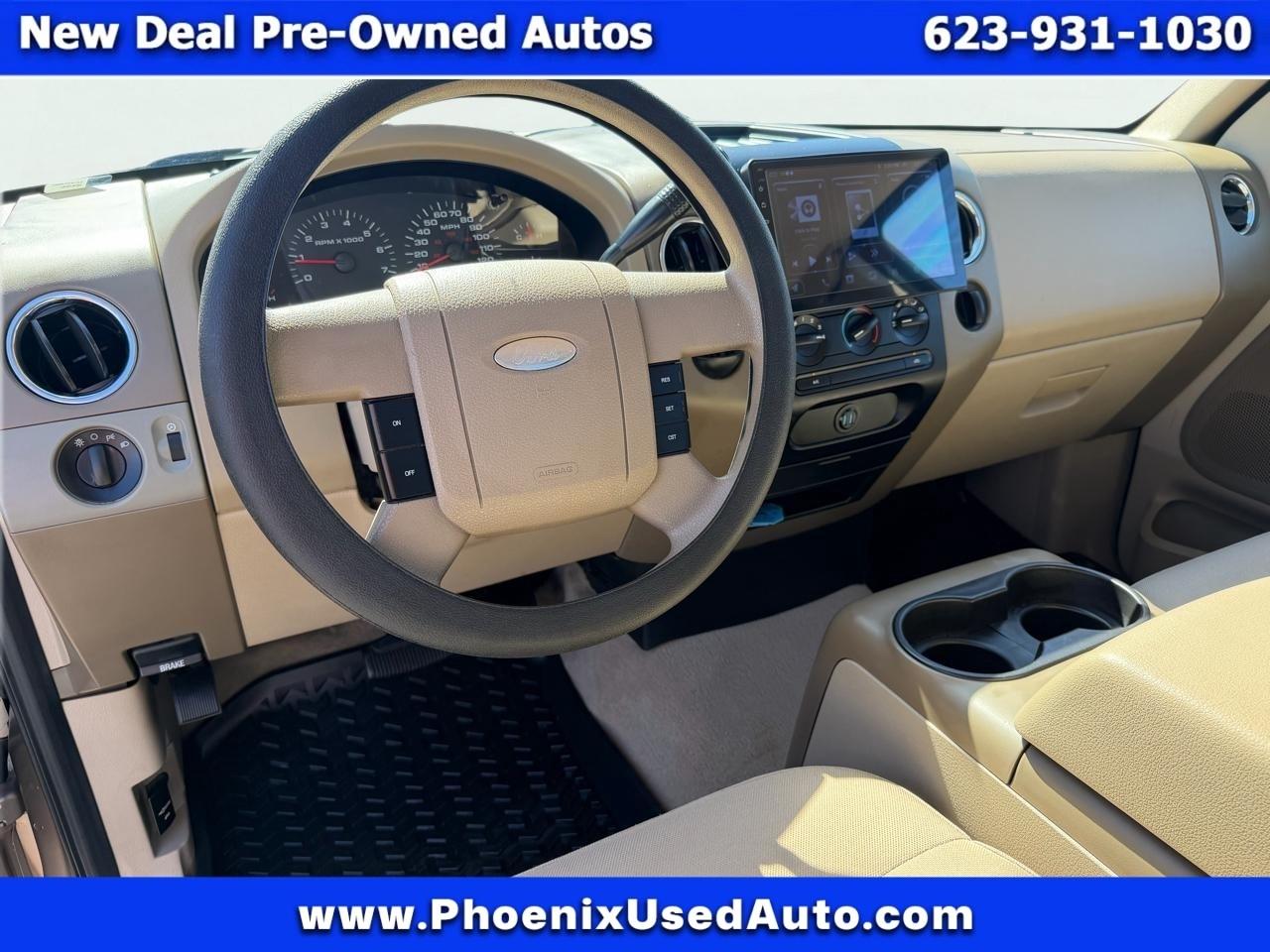 Ford F-150 2WD Reg Cab 126" STX 2005