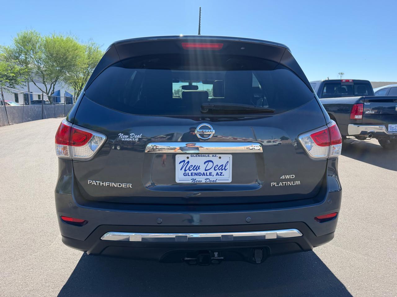 Nissan Pathfinder SV 4WD 2013
