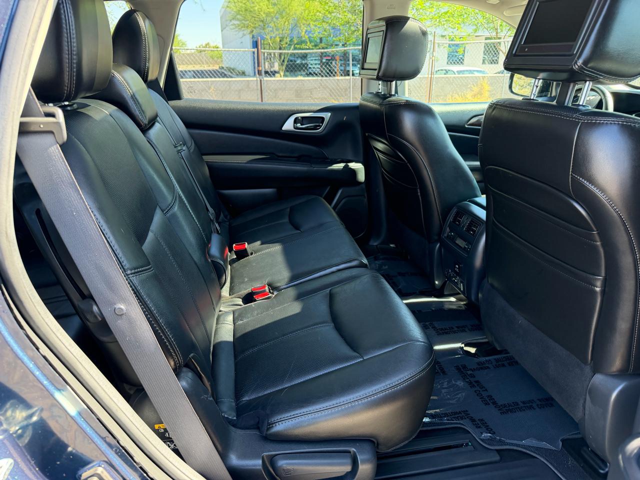 Nissan Pathfinder SV 4WD 2013