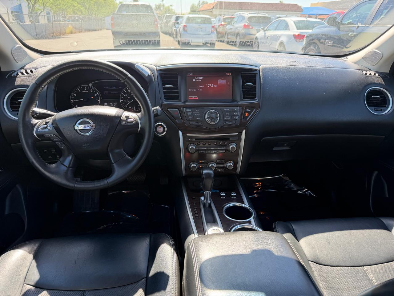 Nissan Pathfinder SV 4WD 2013