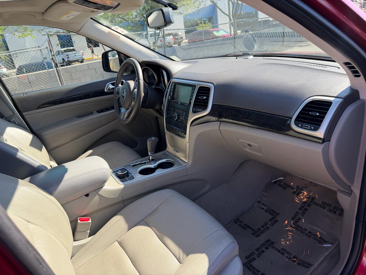 Jeep Grand Cherokee Laredo 4WD 2013