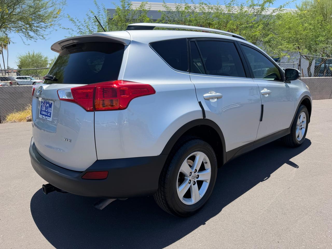 Toyota RAV4 XLE FWD 2013