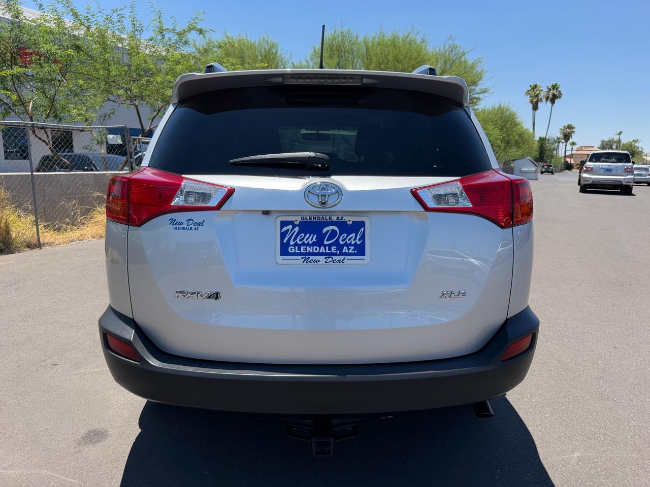Toyota RAV4 XLE FWD 2013