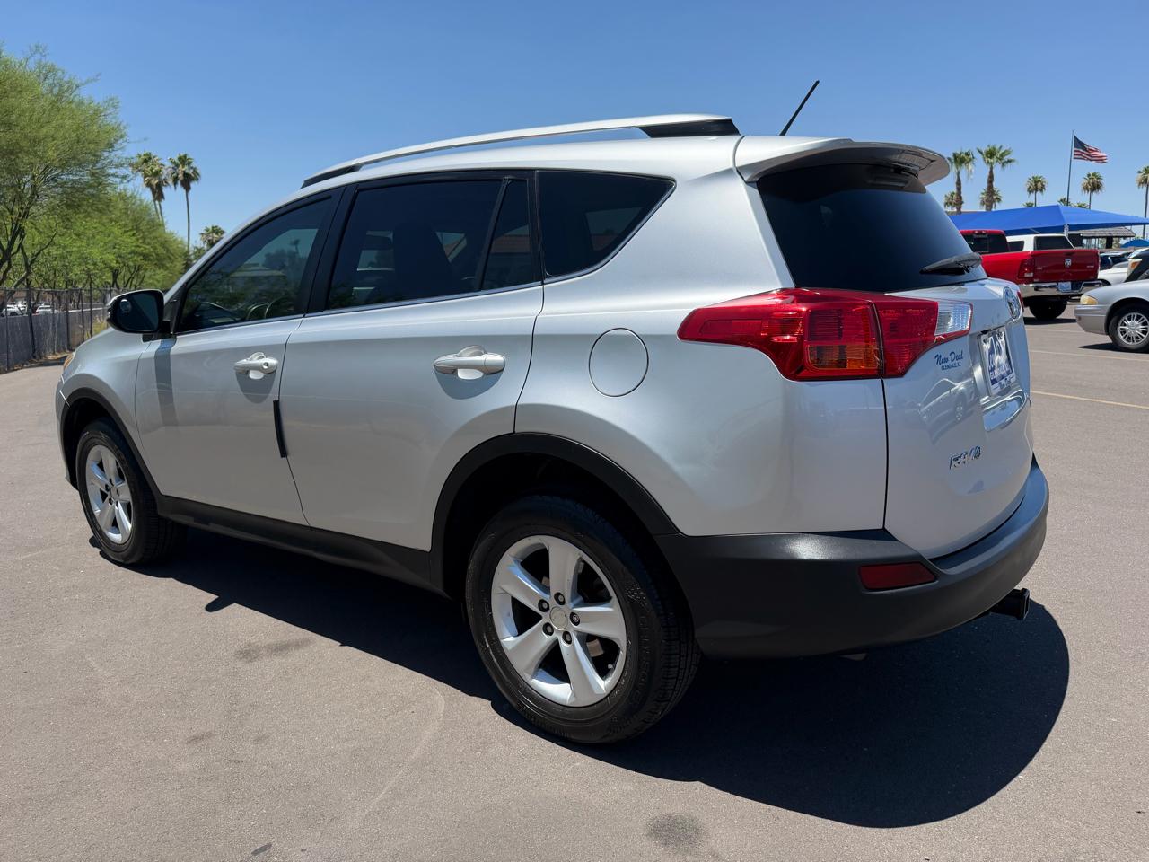 Toyota RAV4 XLE FWD 2013