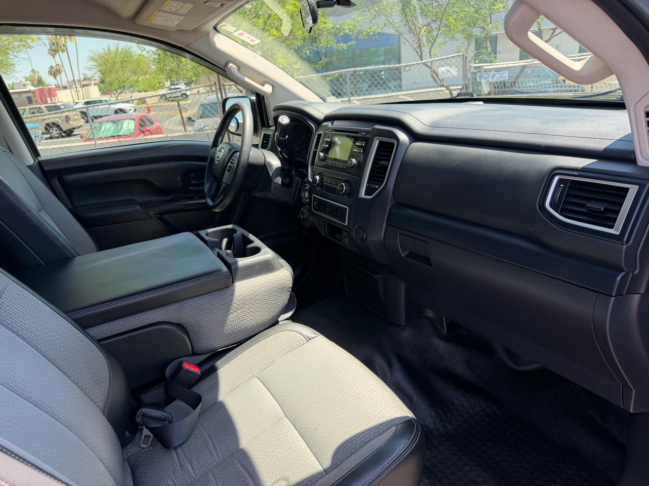 Nissan Titan XD S 4WD 2016