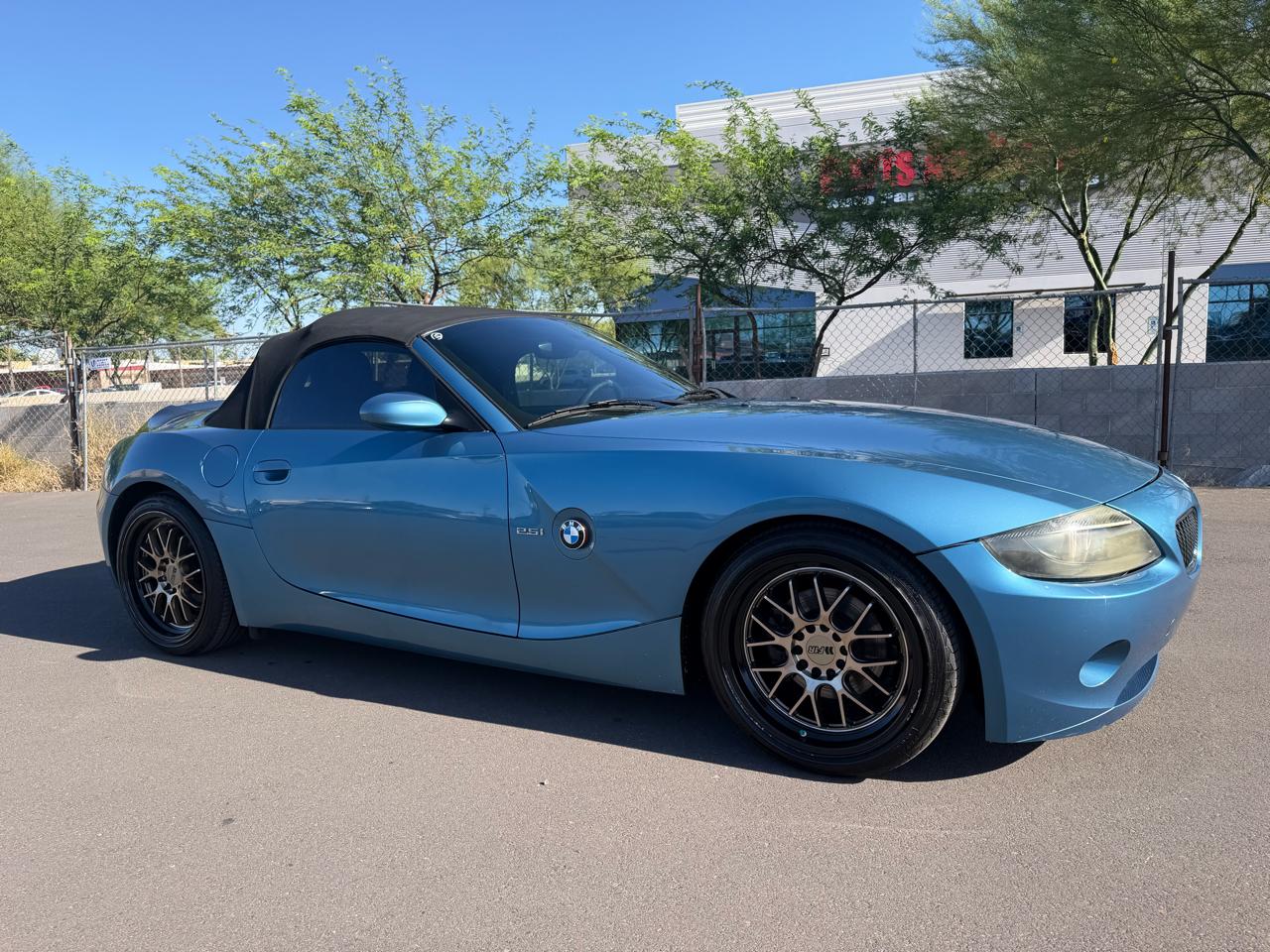 2003 BMW Z4 2.5i