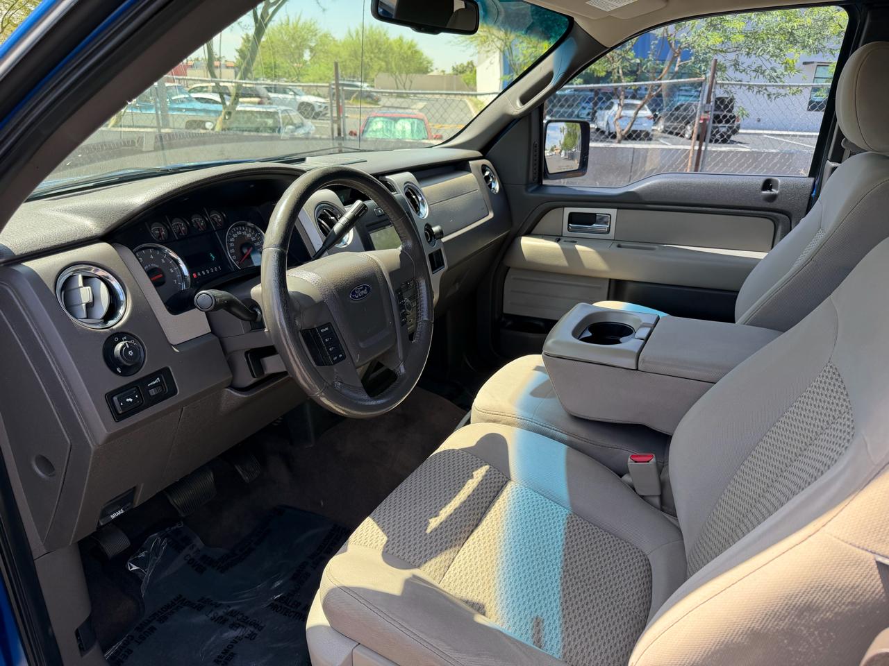 Ford F-150 4WD SuperCab 133" XLT 2010
