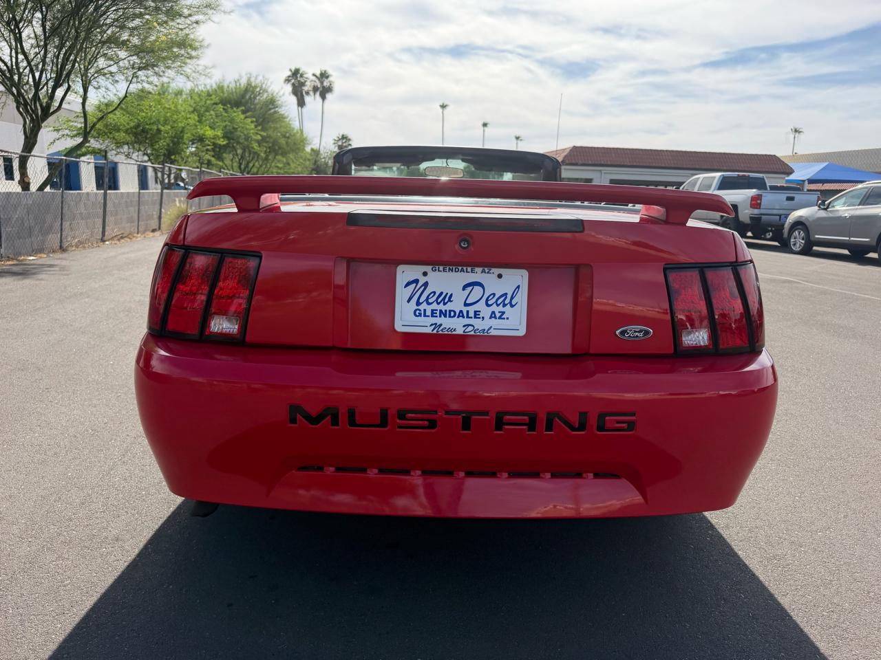 Ford Mustang Deluxe Convertible 2003