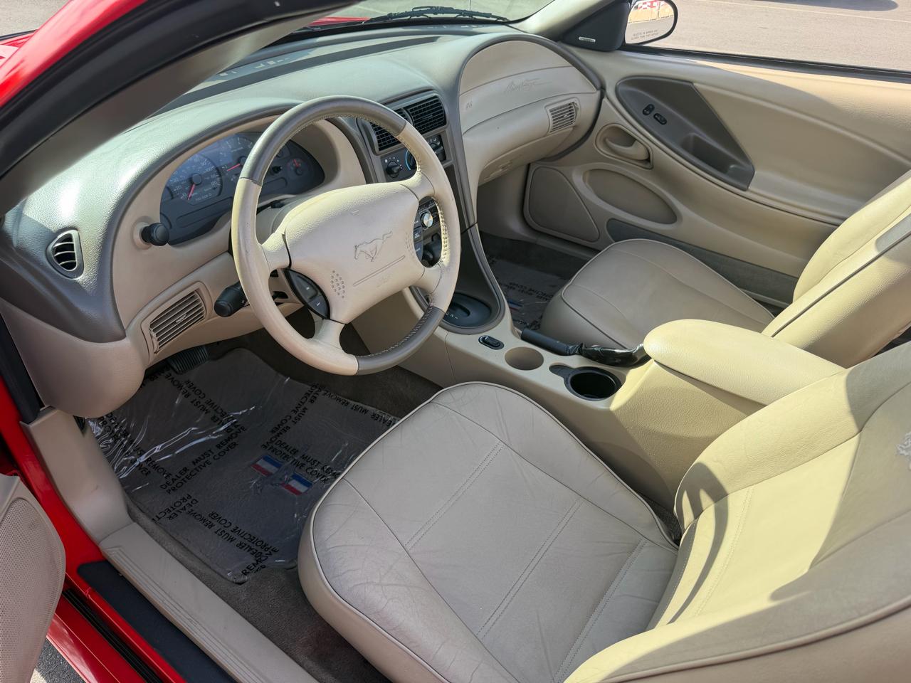 Ford Mustang Deluxe Convertible 2003