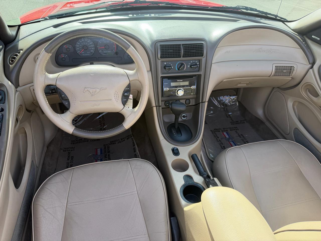 Ford Mustang Deluxe Convertible 2003