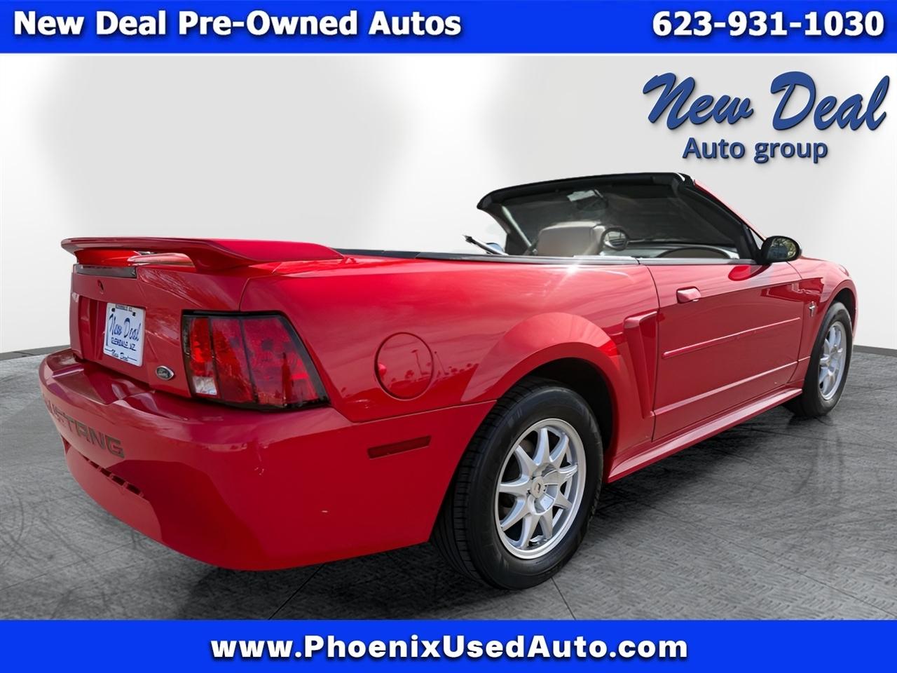 Ford Mustang Deluxe Convertible 2003