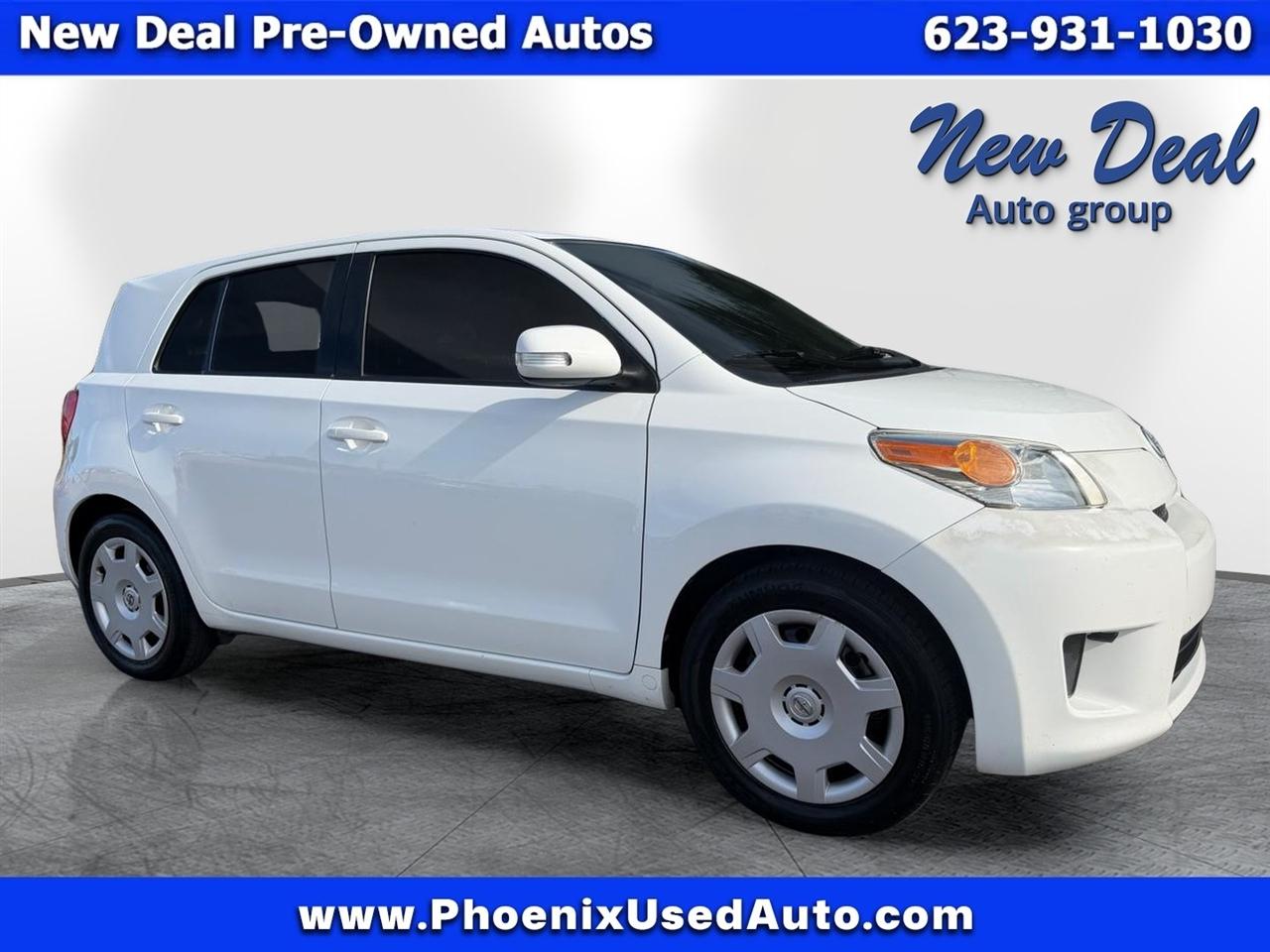 2012 Scion xD 5-Door Hatchback 5-Spd MT