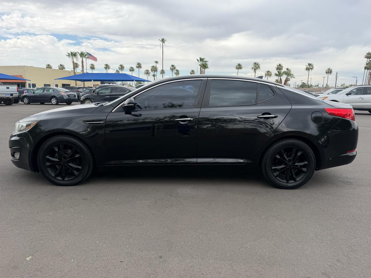 Kia Optima LX MT 2012