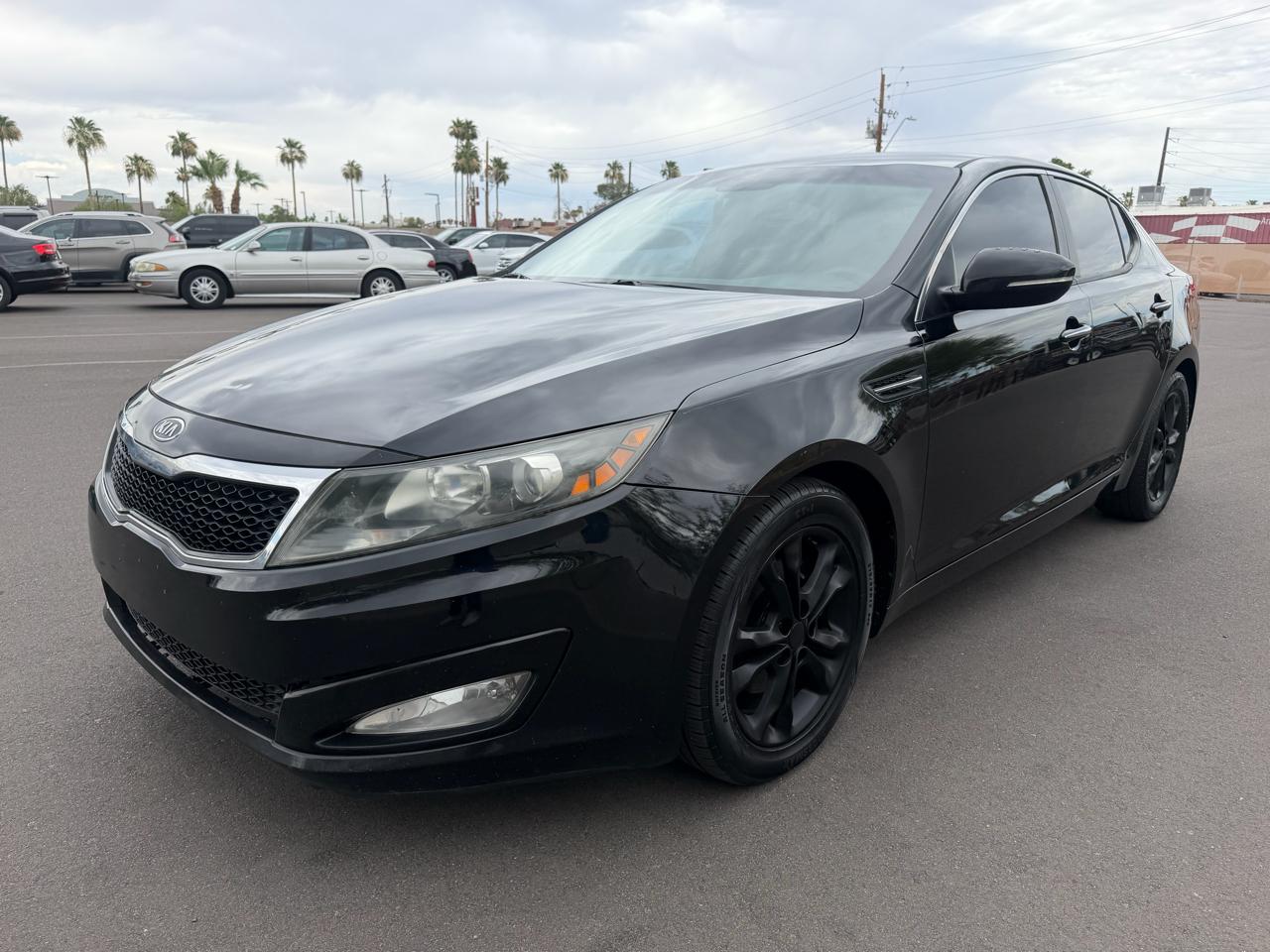 Kia Optima LX MT 2012