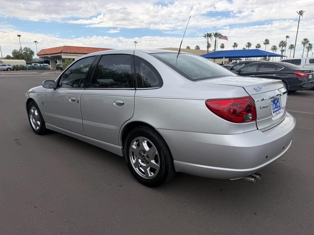 Saturn L300 Sedan 3 2004