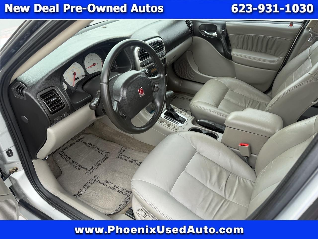 Saturn L300 Sedan 3 2004