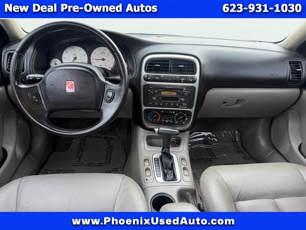 Saturn L300 Sedan 3 2004