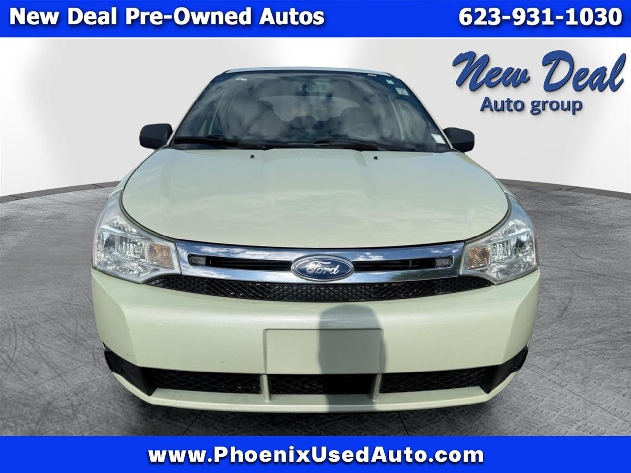 Ford Focus SE Sedan 2011