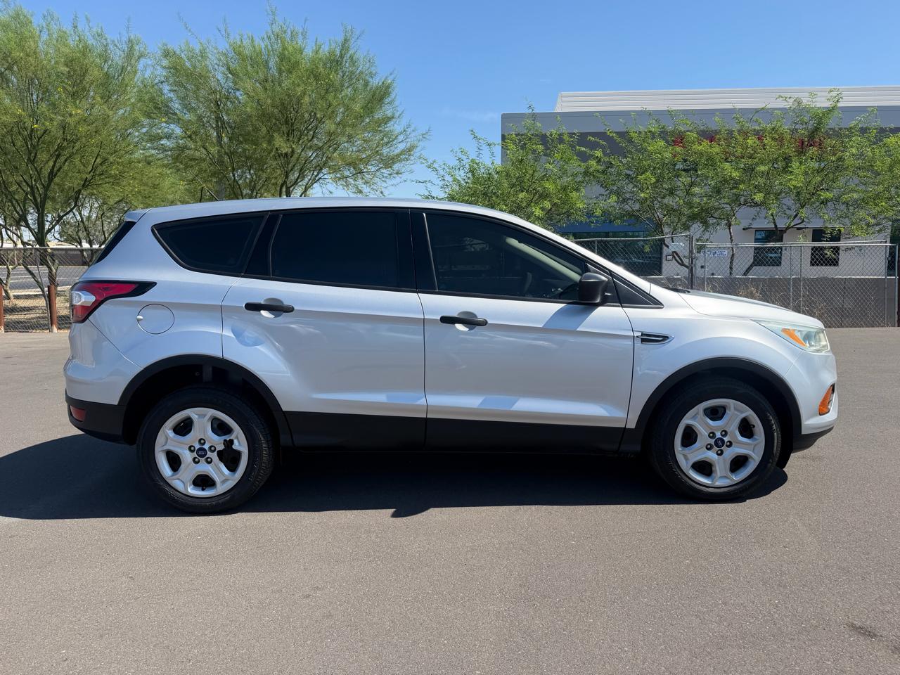 Ford Escape S FWD 2017