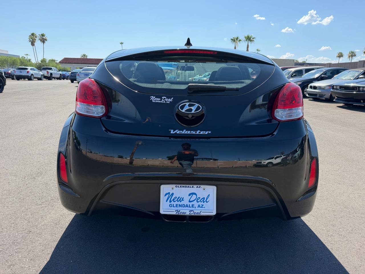 Hyundai Veloster Base 6MT 2017
