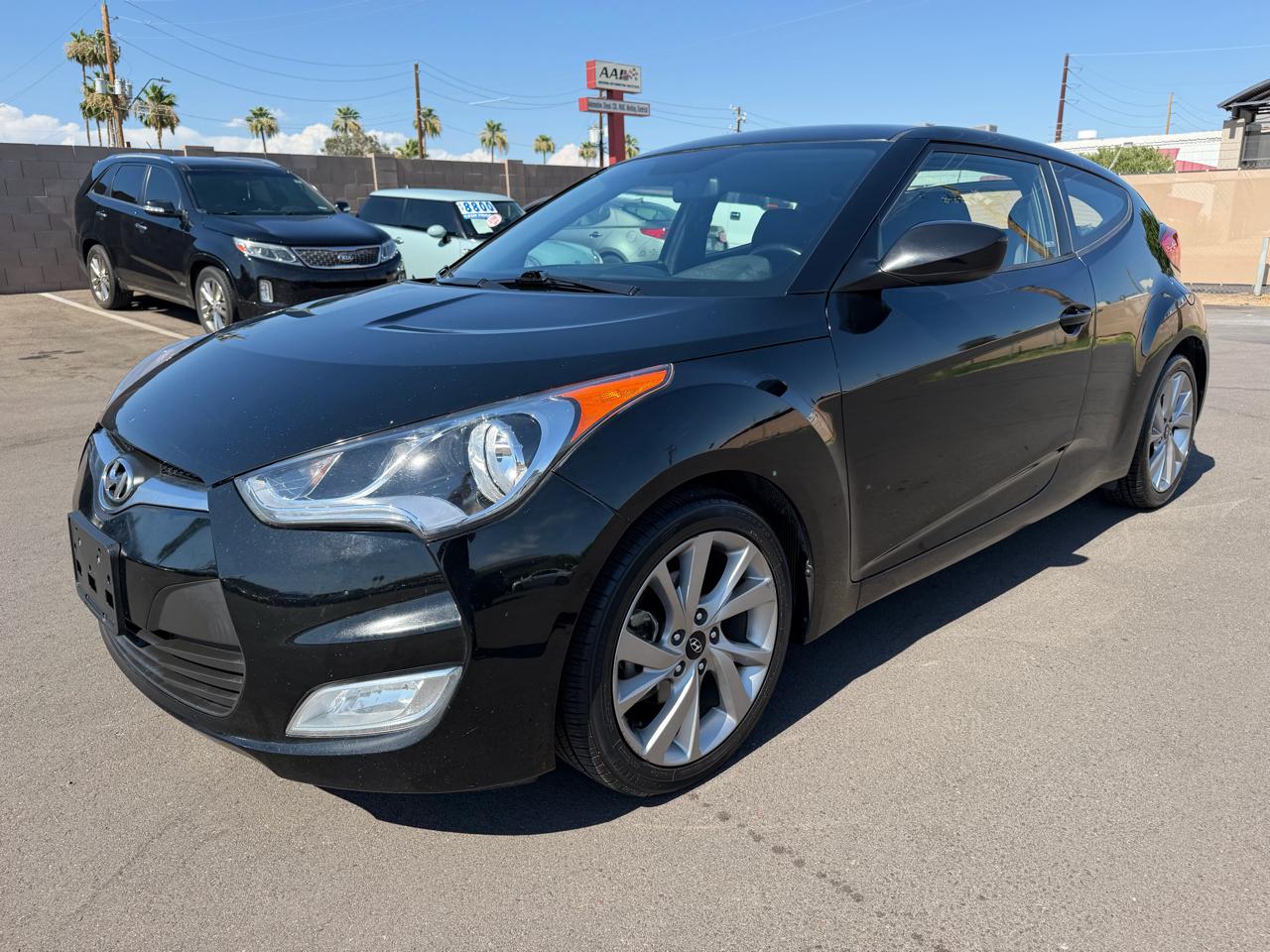 Hyundai Veloster Base 6MT 2017