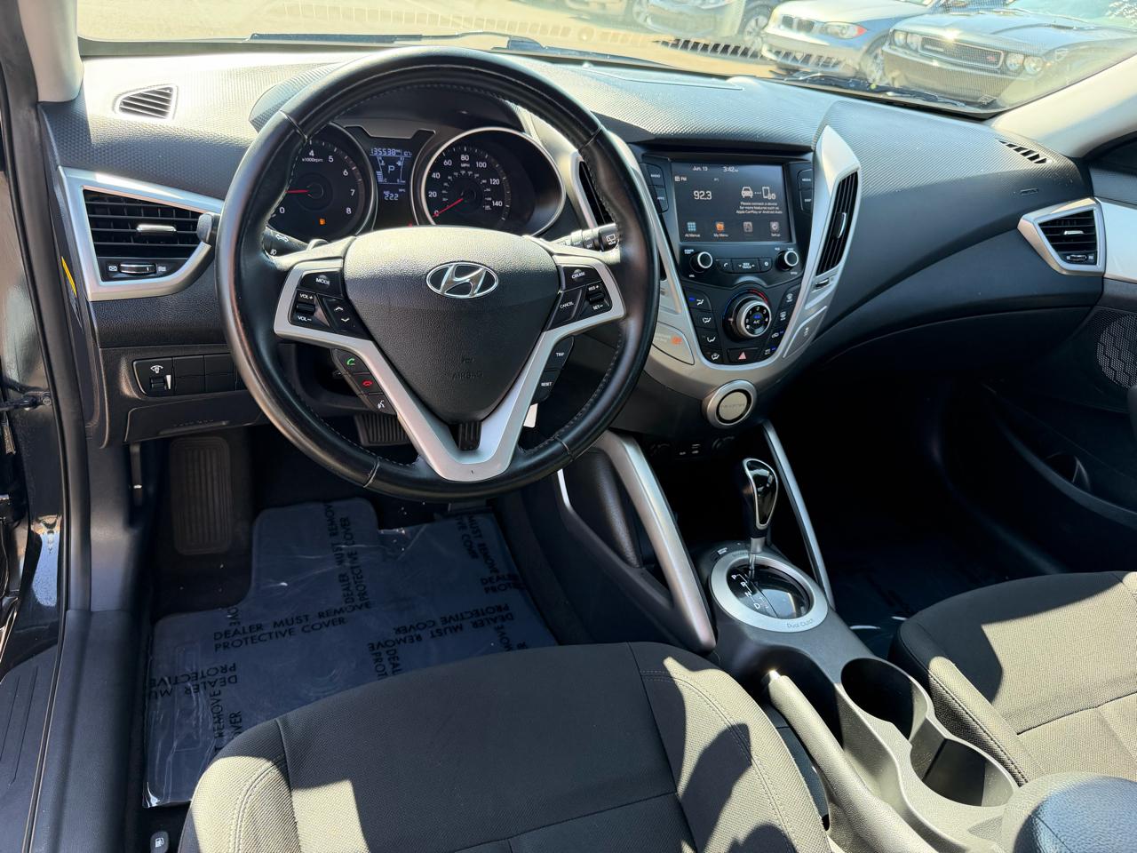 Hyundai Veloster Base 6MT 2017