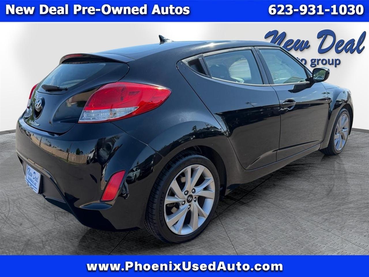 Hyundai Veloster Base 6MT 2017