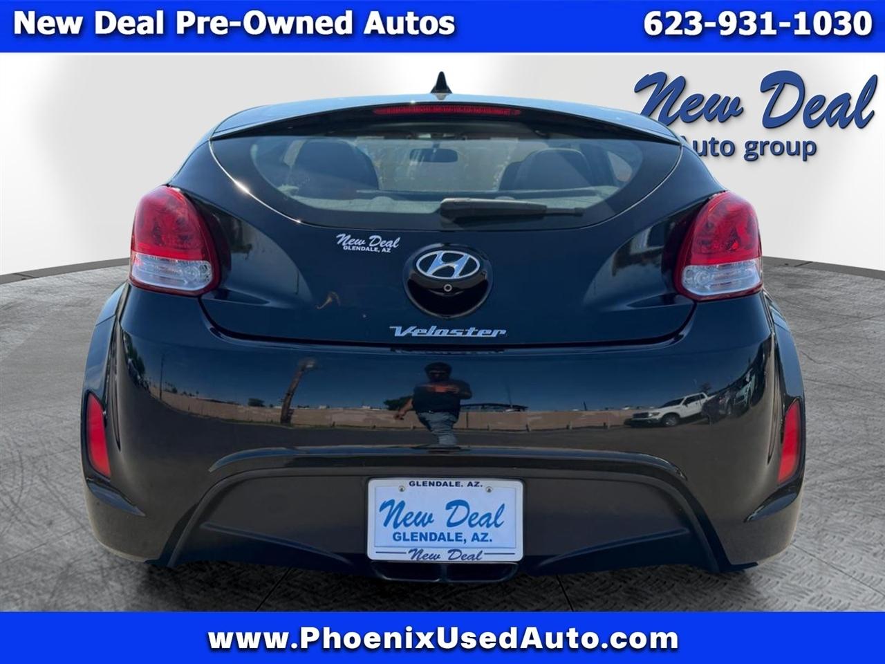 Hyundai Veloster Base 6MT 2017