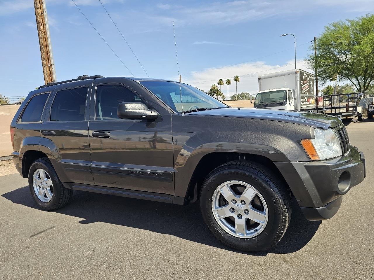 Jeep Grand Cherokee Laredo 2WD 2006