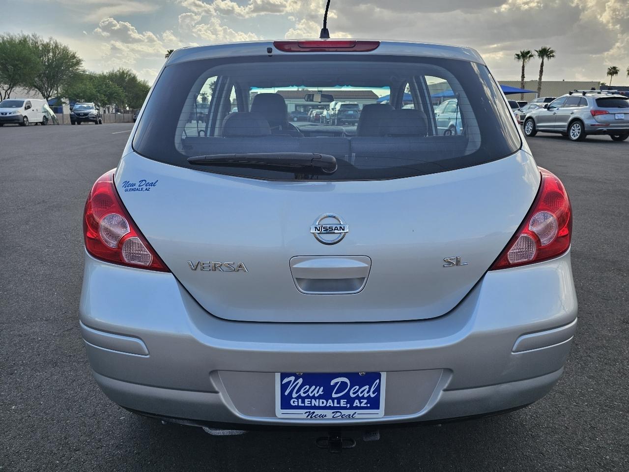Nissan Versa 1.8 S 2008