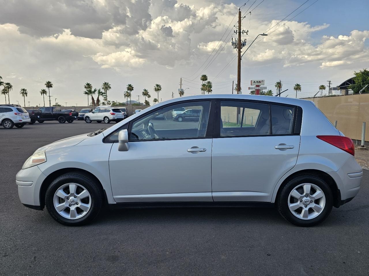 Nissan Versa 1.8 S 2008
