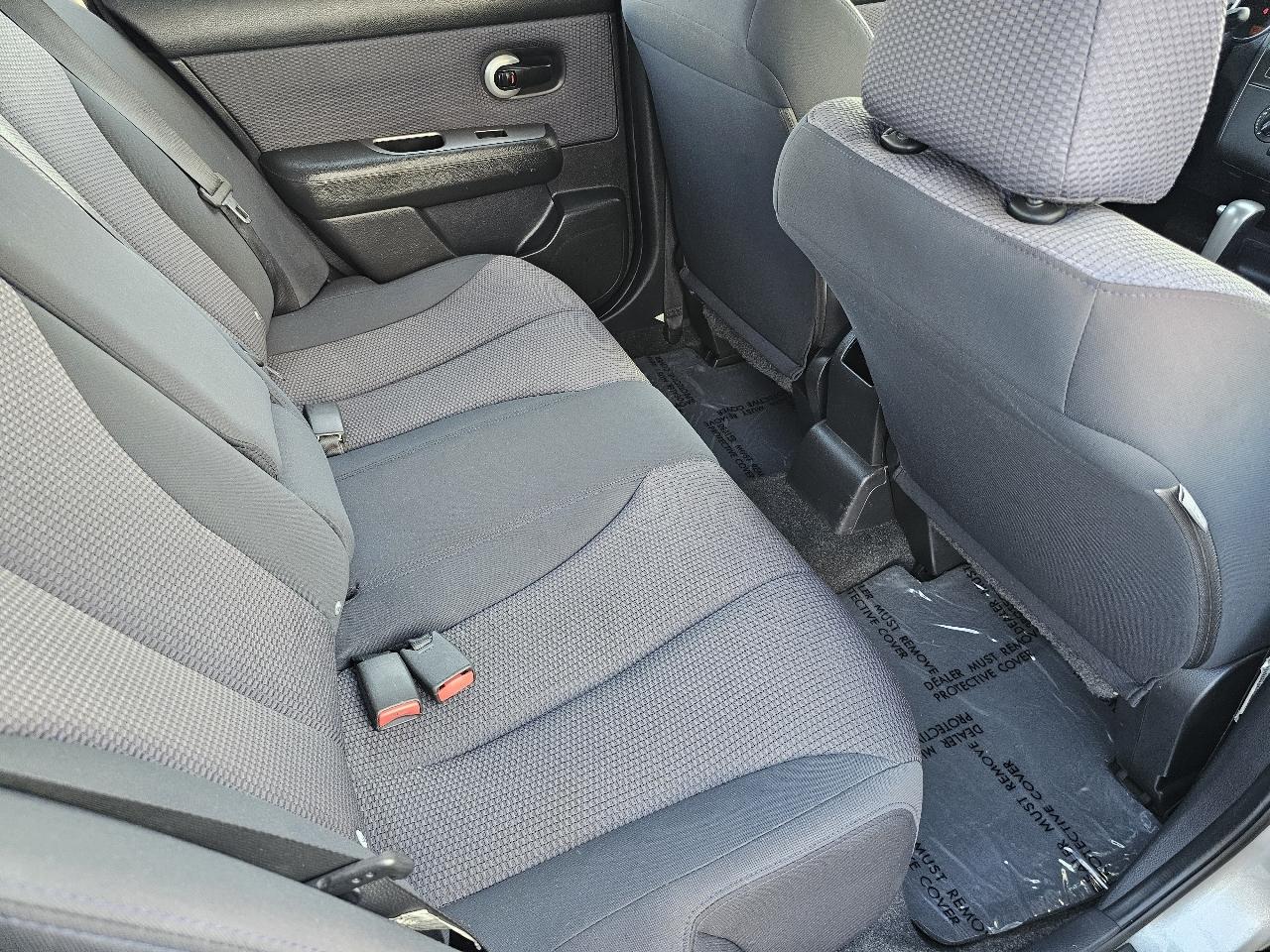 Nissan Versa 1.8 S 2008