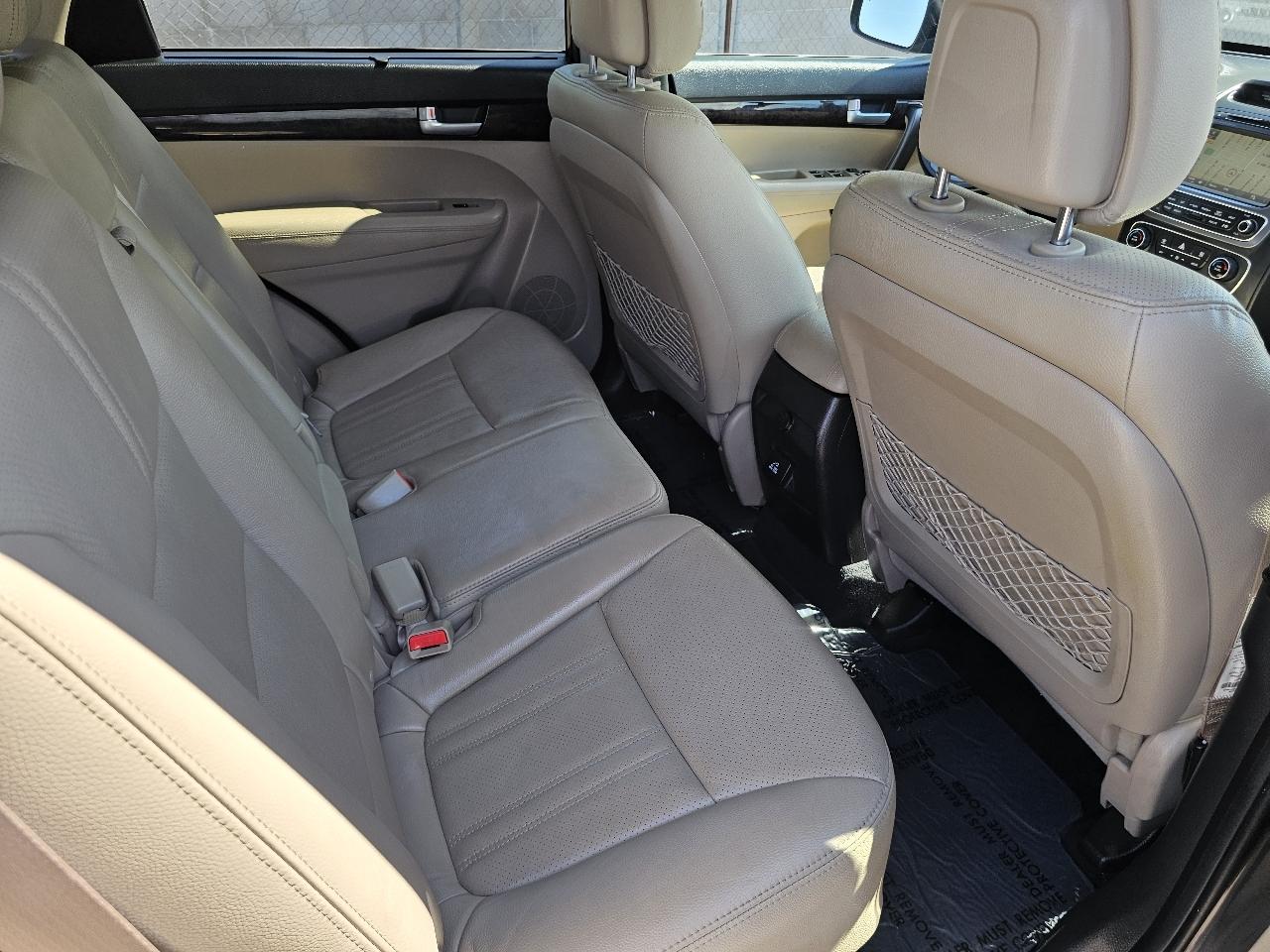 Kia Sorento EX V6 2WD 2014