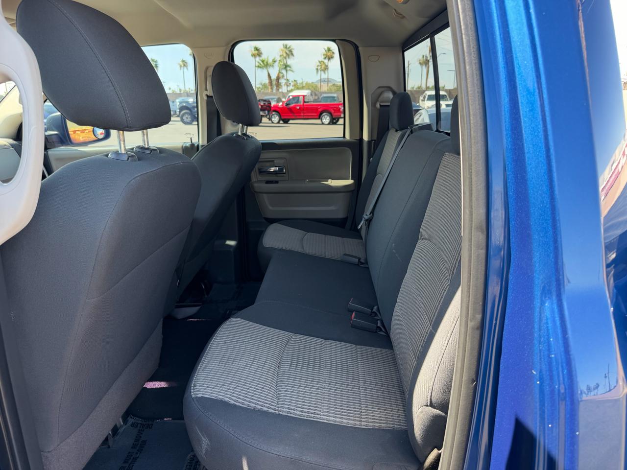 RAM 1500 2WD Crew Cab 140.5" SLT 2010