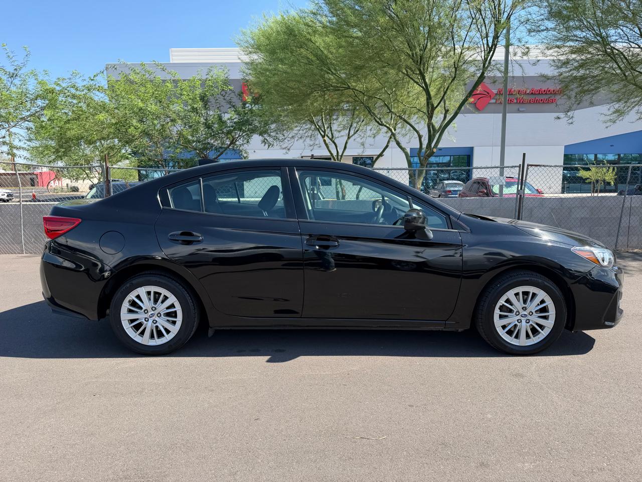 Subaru Impreza 2.0i Premium CVT 4-Door 2017